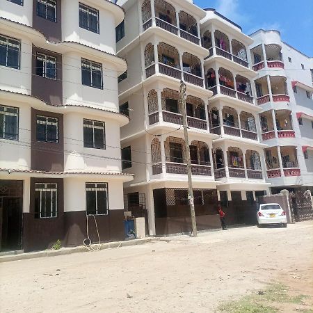 La Grande Cosy Studio Apartment Mtwapa Kültér fotó
