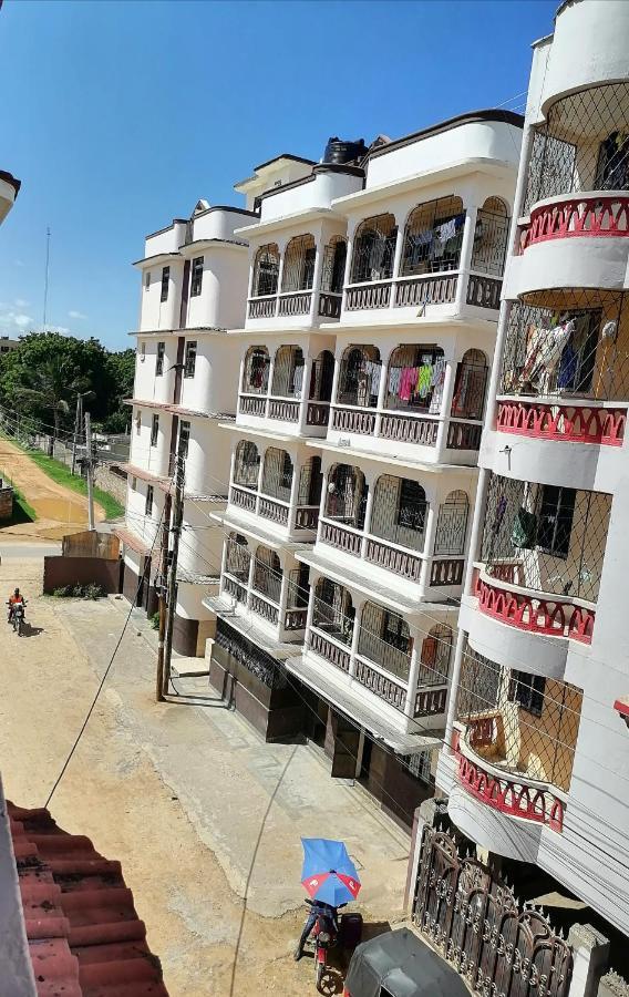 La Grande Cosy Studio Apartment Mtwapa Kültér fotó